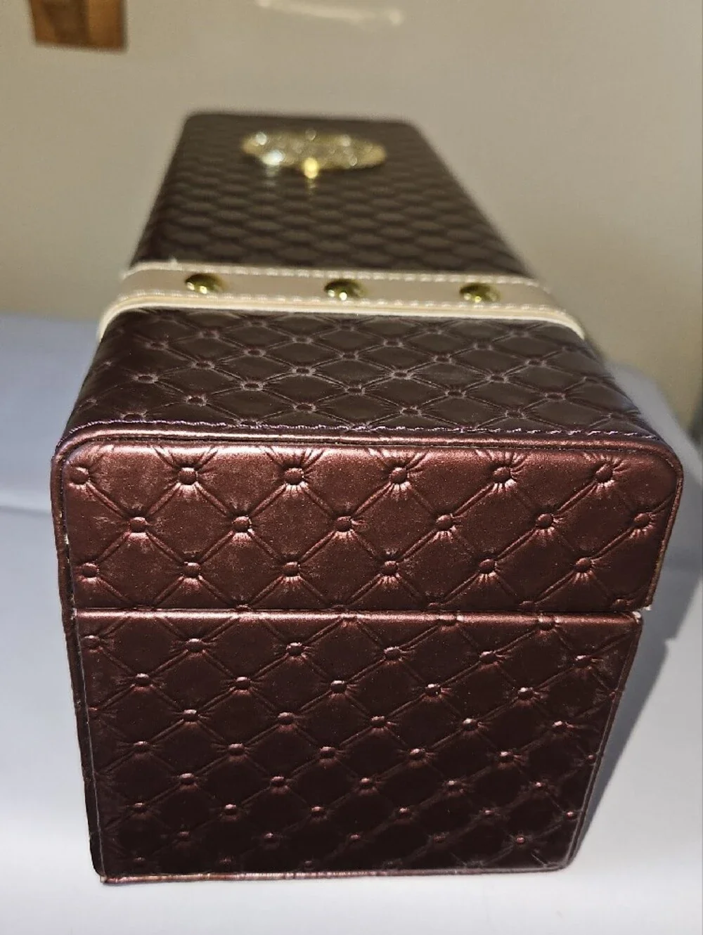 Frank Fredericks Estate stylish deep